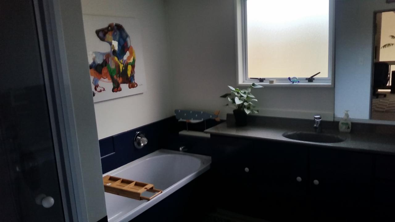 Berni'S Boutique Bnb Christchurch Dış mekan fotoğraf